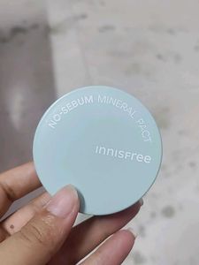 Innisfree No-Sebum Mineral Pact