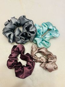 Set Of 4 Scrunchies