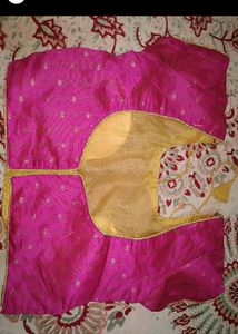 LIGHT PADDED PINK BLOUSE