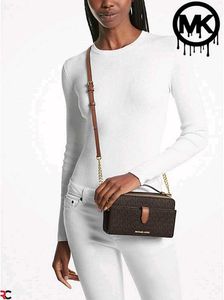 Micheal kors slingbags