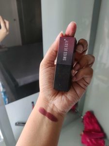 Swiss Beauty HD matte lipstick