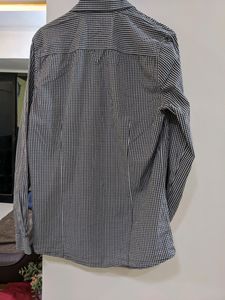 GUESS BRAND CHECKS SHIRT