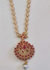 Elegant Gold &amp; Ruby Necklace