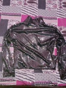 Beautifull Trendy Top🖤
