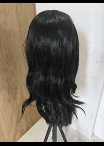 Black Wavy Wig With Stand