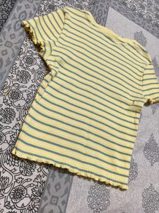 Uniqlo Women Yellow Ribbed Striped Crop Top