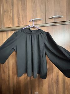 FIG Elegant Black Ballon Top