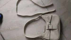 Y2K Cream Buckle Detail Shoulder Bag