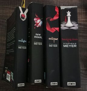 Twilight Series Full 4 Books 📚