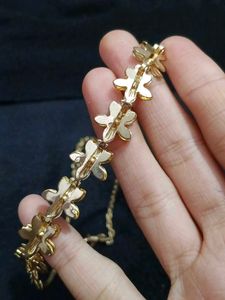 Gold Flower necklace