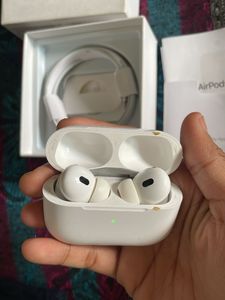 Apple AirPods Pro 2nd Gen