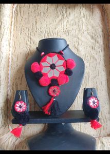 Navaratri Special Mirror Necklace With Earrings