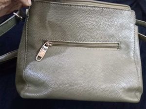 Lavie Sling Bag