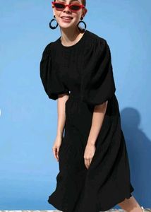 Chic Black Midi Dress
