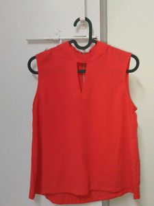 Red Sleeveless Top