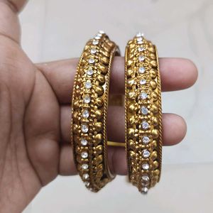 GOLDEN METAL LATKAN BANGLES