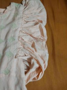 M Size Gown