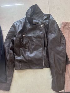 4 Sets Of New Cloths Premium