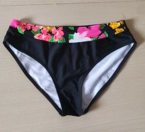 M Size Brief