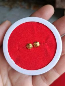 Cute Gold Flower Stud Earrings