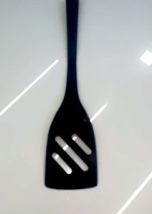 Black Kitchen Utensil Set. Grab It Fast