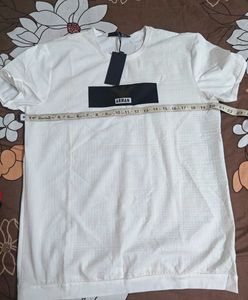Price Dropped New White Tshirt T-shirt