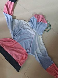 crop hoodie 😶‍🌫️