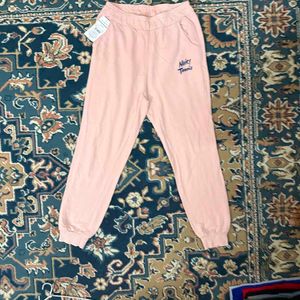 Nike Tennis Inspired Joggers