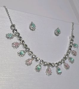 💥Move On Sale 💥4 Combo Jewellery Set.
