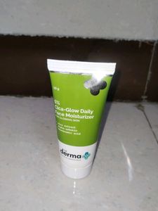 The Derma Co Cica Glow Daily Moisturizer