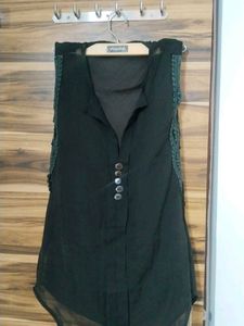 Black Sleeveless Button-Up Top