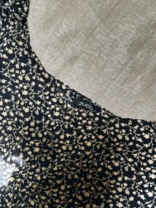 Floral Print Smocked Crop Top