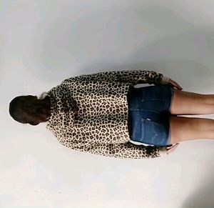 H&amp;M crop hoodie Leopard Print