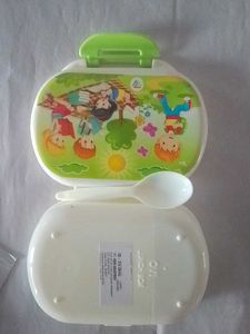 Tiffin Box School