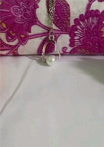 Pearl Pendant With Locket
