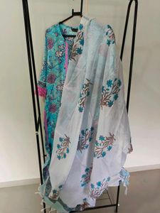 Blue Floral Kurta Set With Duppta