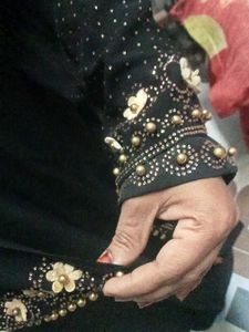 Elegant Black Embroidered Kurta