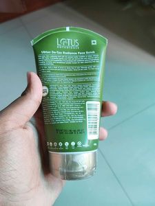 Lotus Botanicals Ubtan De-Tan Face Scrub Brand New