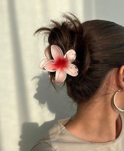floral korean hair clutcher 1 pc