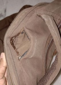6 Chains Brown School Bag