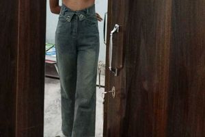 Unique Bow Shaped Wasit Design Highwaist Jeans