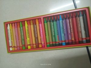 Wax Caryons 24 Shades