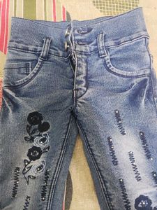 Girl&#39;s Denim Pant