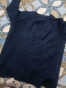 Navy Blue Sweatshirt For Women In Xl Size