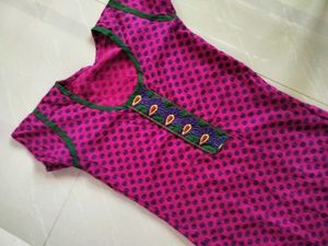 Vibrant Pink Ethnic Kurta - Traditional Charm with