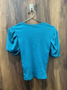 TShirt/Top With Balloon Sleeves