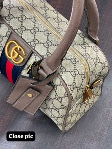 GUCCI PREMIUM QUALITY HANDY +SLING BAG
