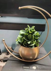 Metal Design Vase with Gold Finish