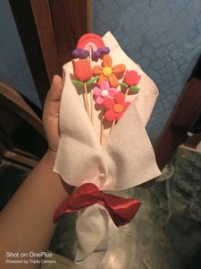 Clay Bouquet