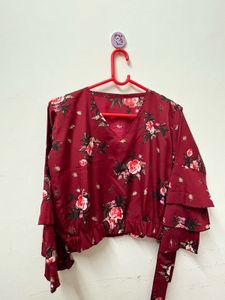 RUFFLE ARMS TOP FOR WOMEN